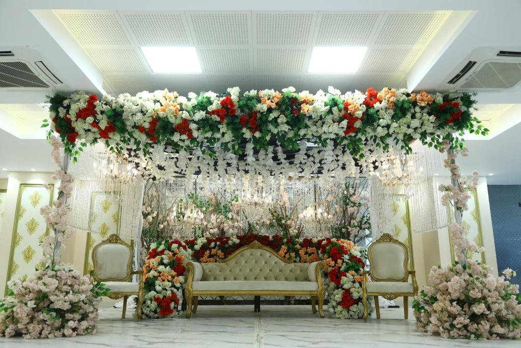 banquet hall in Shimla pahari
